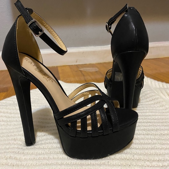online cute shoes Shoes - Platform stiletto heels (never worn)